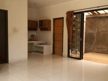 Dijual Rumah Dalam Cluster Nyaman Di Sektor 9 Bintaro (Cpa 3616.BR)