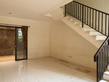 Dijual Rumah Dalam Cluster Nyaman Di Sektor 9 Bintaro (Cpa 3616.BR)