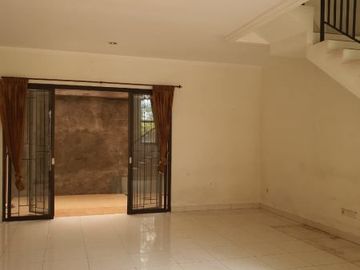 Dijual Rumah Dalam Cluster Nyaman Di Sektor 9 Bintaro (Cpa 3616.BR)