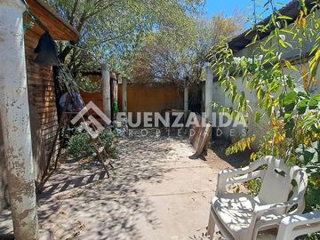 Oportunidad!! Casa en venta de 3 dorm. en La Cisterna