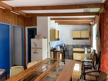 Parcela en Venta en Parcela de 1 Há y con 2 casas. Con Orilla de Playa y al costado del camino Caicaén- Calbuco
