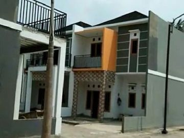 Rumah murah 2 lantai *SIAP HUNI* lokasi strategis di bekasi