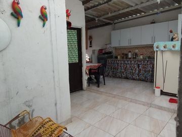 casa en venta en b. la coordialidad. Cod V2392