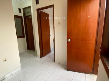 Rumah Galaxy Bekasi LT 204m 4 KT Siap Huni Rp 85JT Per Tahun