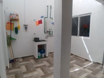HERMOSA CASA RUSTICA EN VENTA EN COLONIA TEQUISQUIAPAN