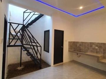 Rumah Dijual Simpang Darmo Permai Selatan *DN