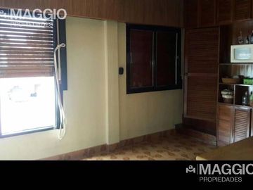 VENTA CASA 5 AMBIENTES VILLA LUZURIAGA