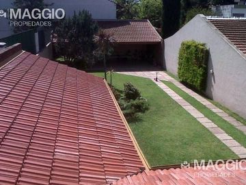 VENTA CASA 5 AMBIENTES VILLA LUZURIAGA