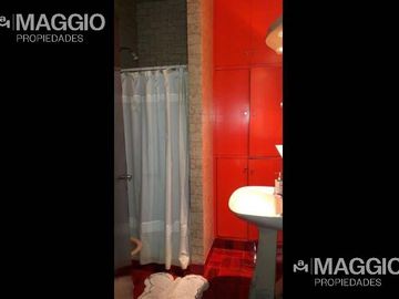 VENTA CASA 5 AMBIENTES VILLA LUZURIAGA