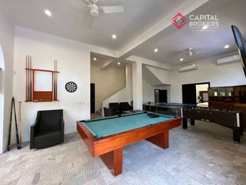 Casa de Lujo con Alberca en Venta en Bugambilias Zona Sur Zapopan