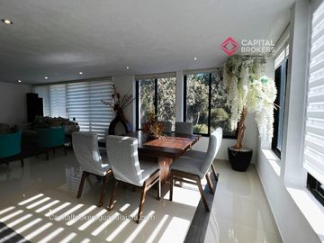 Casa de Lujo con Alberca en Venta en Bugambilias Zona Sur Zapopan