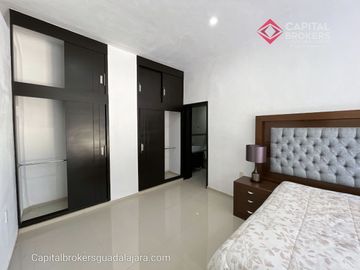 Casa de Lujo con Alberca en Venta en Bugambilias Zona Sur Zapopan