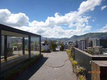 Penthouse Duplex en venta Sector calle Zaldumbide y Toledo Centro Norte de Quito