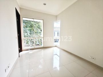 Dijual Rumah The Green BSD Royal Blossom Cluster Exclusive & Asri