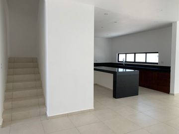 VENTA CASA DE  4 RECAMARAS EN PRIVADA CON AMENIDADES UBICADO EN CONKAL