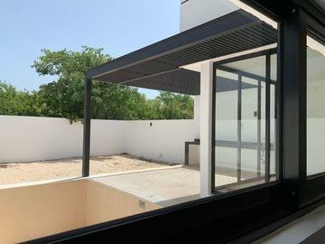 VENTA CASA DE  4 RECAMARAS EN PRIVADA CON AMENIDADES UBICADO EN CONKAL