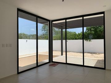 VENTA CASA DE  4 RECAMARAS EN PRIVADA CON AMENIDADES UBICADO EN CONKAL