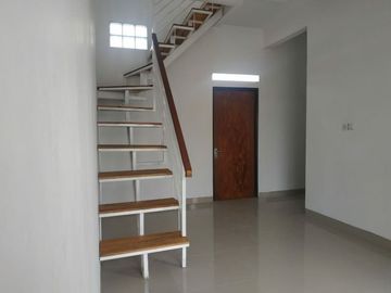 Rumah 2 Lantai harga 1 lantai dekat kota dan stasiun bogor