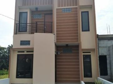 Rumah 2 Lantai harga 1 lantai dekat kota dan stasiun bogor