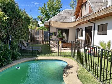 Casa en Venta en Javiera Carrera / San Joaquín