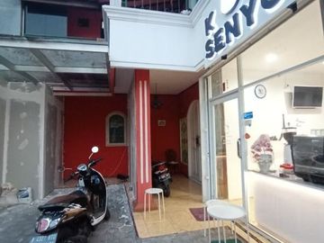 Jual Cepat Rumah Plus Ada Toko Dan Kosan Lokasi Di Kemanggisan