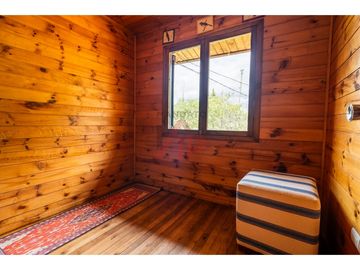 ENCANTADORA Y RUSTICA QUINTA EN VENTA EN EL CABO, PAUTE
