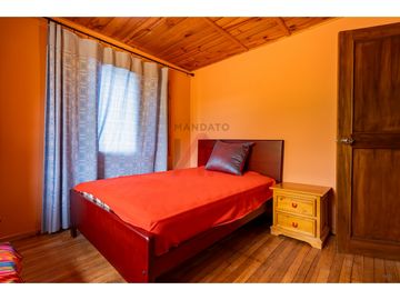ENCANTADORA Y RUSTICA QUINTA EN VENTA EN EL CABO, PAUTE