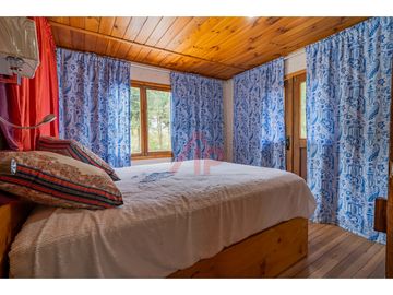 ENCANTADORA Y RUSTICA QUINTA EN VENTA EN EL CABO, PAUTE