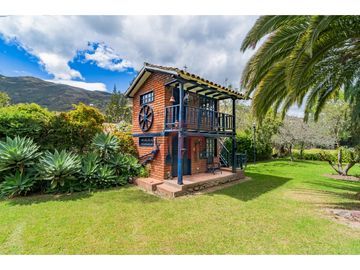 ENCANTADORA Y RUSTICA QUINTA EN VENTA EN EL CABO, PAUTE