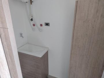 apartamento en arriendo/venta en ciudad jardín. Cod V107595