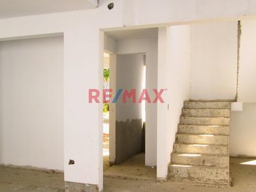 # 🏡 CASA ALGARROBO - Tu Hogar Ideal en La Mariposa ✨

🎯 **Oportunidad Única en Casco Gris**
Descubre esta excepcional casa de 207 m² construidos so