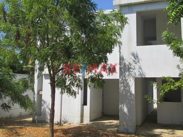 # 🏡 CASA ALGARROBO - Tu Hogar Ideal en La Mariposa ✨

🎯 **Oportunidad Única en Casco Gris**
Descubre esta excepcional casa de 207 m² construidos so