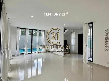 Dijual Rumah Brand New  Colonial Modern Ada Swimming Pool