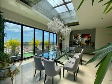 Se Vende PenHouse 1.321 Mts Costa del Este USD$4,300,000,oo