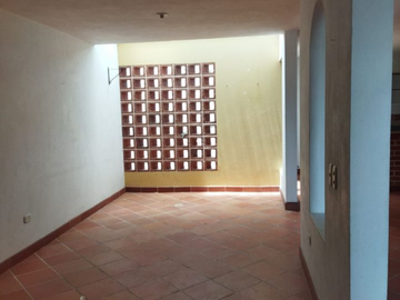 casa en arriendo en la cruz. Cod A400339