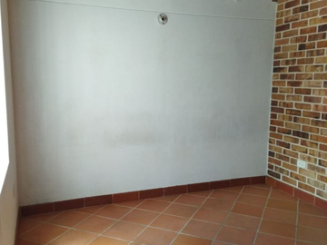 casa en arriendo en la cruz. Cod A400339