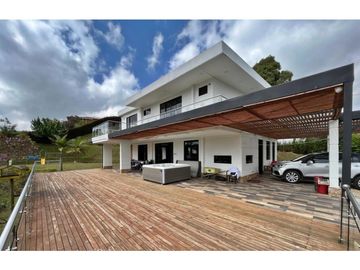 VENTA FINCA 9000 mts2 RIONEGRO SECTOR SAN LUIS