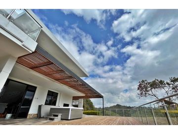 VENTA FINCA 9000 mts2 RIONEGRO SECTOR SAN LUIS