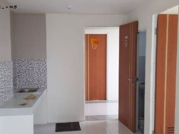 Apartemen Puncak Dharmahusada View swimming pool