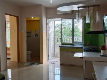 2 BR Corner Apartment Pakuwon City Dekat San Diego, Palm Beach