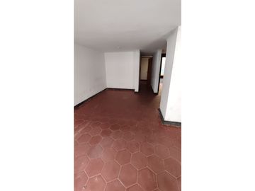 SE VENDE CASA DUPLEX GRANDE EN CUBA MUY CENTRAL
