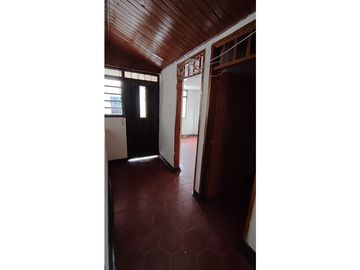 SE VENDE CASA DUPLEX GRANDE EN CUBA MUY CENTRAL