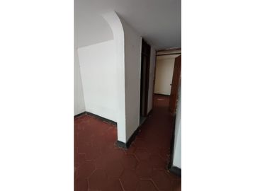 SE VENDE CASA DUPLEX GRANDE EN CUBA MUY CENTRAL