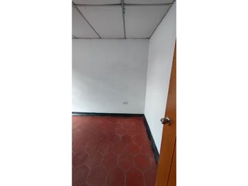 SE VENDE CASA DUPLEX GRANDE EN CUBA MUY CENTRAL