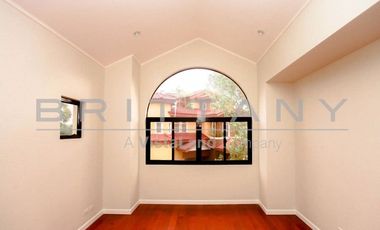 House and Lot - Portofino Vista Alabang.