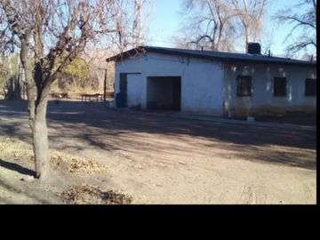Finca de 60 hectareas con ViÃ±a en Tres Esquinas, Valle de Uco, Mendoza.