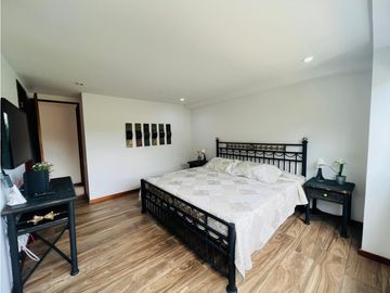 Apartamento Amoblado Sector Loma Los Benedictinos El Poblado