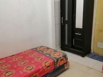 Rumah kost benhil,hadap selatan,SHM,harga 4,8M nego