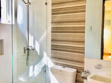 Furnished House with 4 Bedrooms and Swimming Pool for RENT in Amsic Angeles City