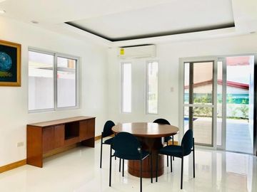 Furnished House with 4 Bedrooms and Swimming Pool for RENT in Amsic Angeles City